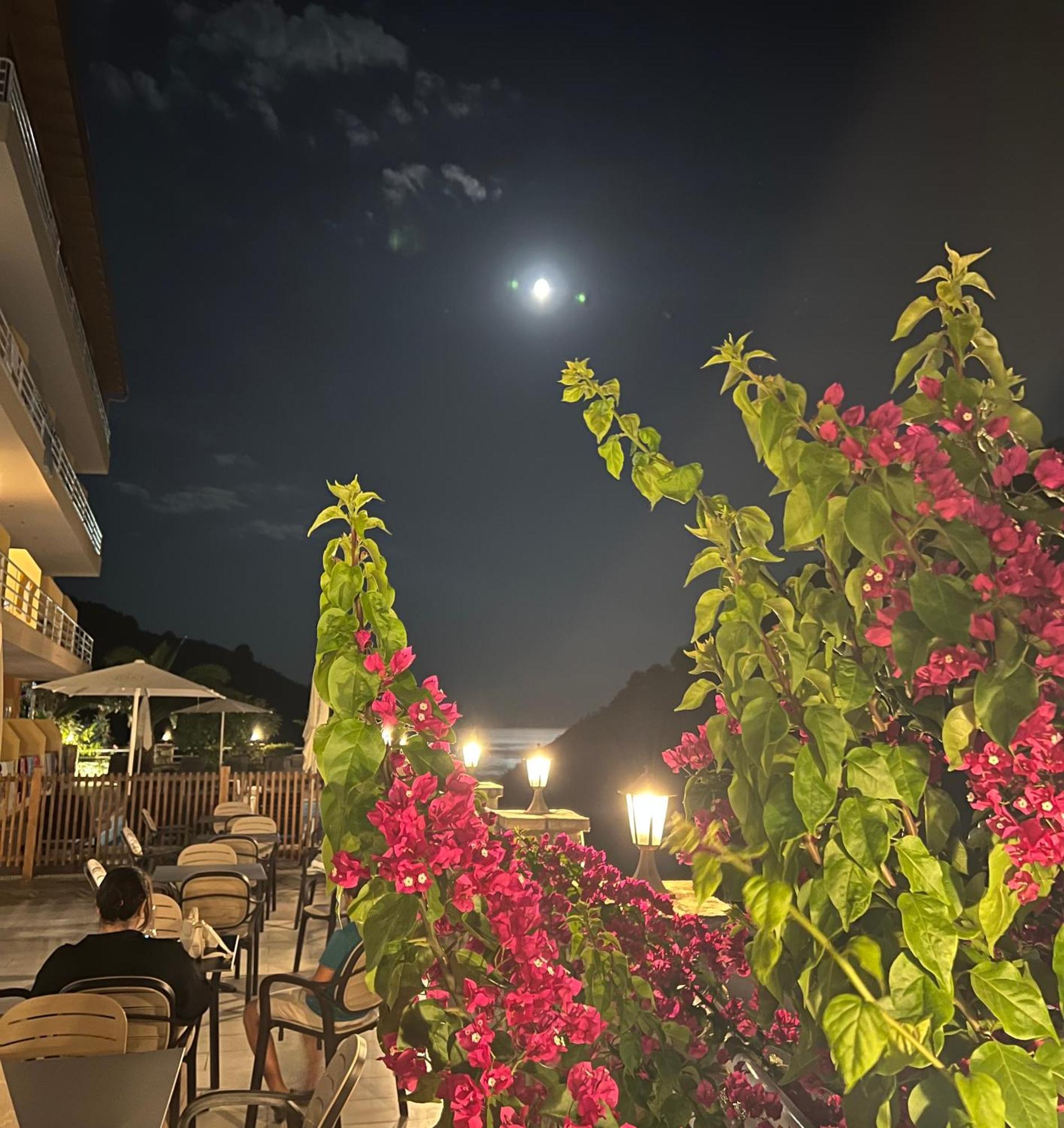 Karos Hotel Llaman ฮีมาเรอ ภายนอก รูปภาพ