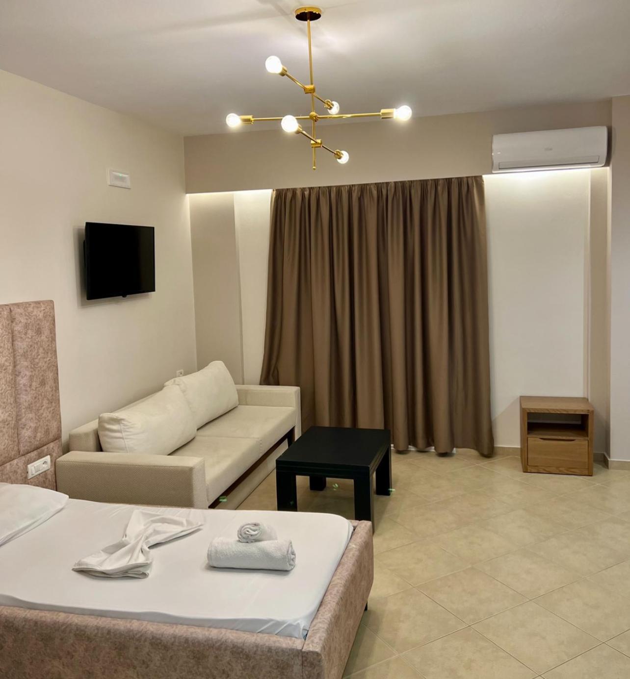 Karos Hotel Llaman ฮีมาเรอ ภายนอก รูปภาพ