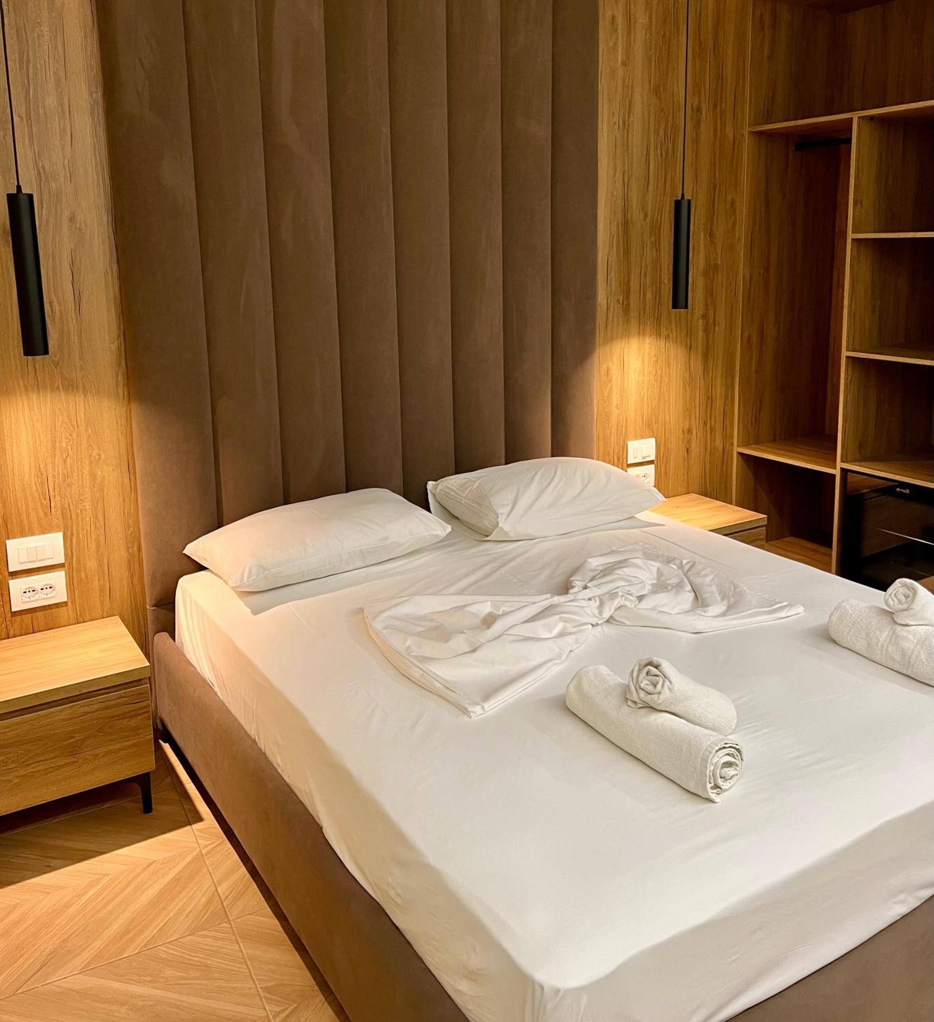 Karos Hotel Llaman ฮีมาเรอ ภายนอก รูปภาพ